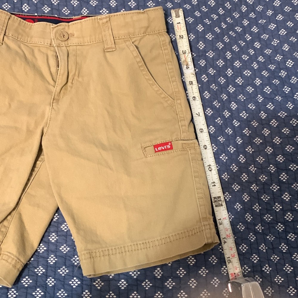 Kids 2 pairs Levi’s cargo shorts adjustable waist size 7